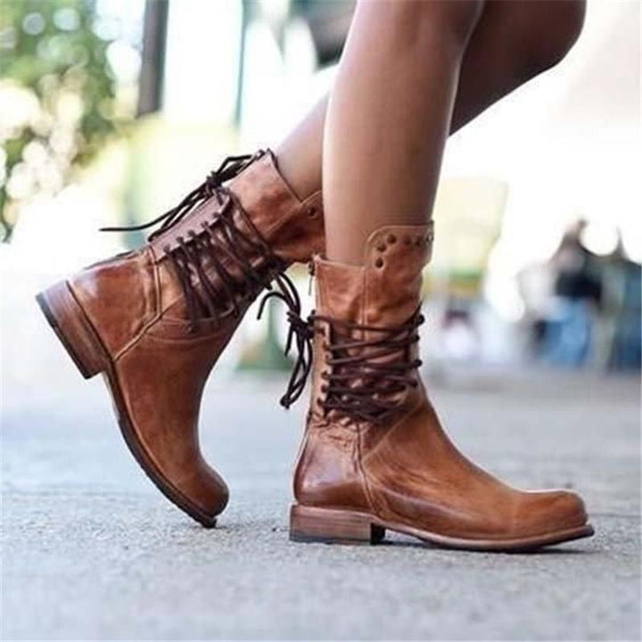 Clare - Elegant Boots With Laces